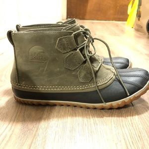 Like New Sorel Out N About Rain Boots 8